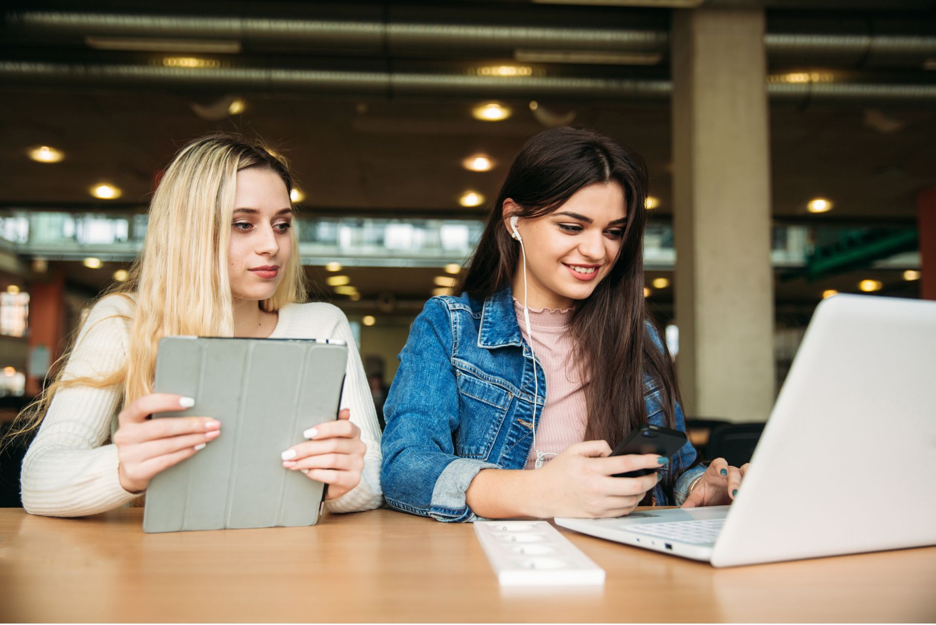 Centric Learning college advisors